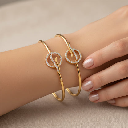 Yellow Gold Diamond Swirl Circle Bracelet
