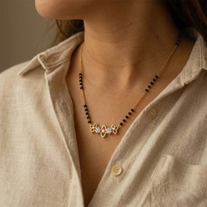 Yellow Gold Black Bead Floral Diamond Mangalsutra Pendant
